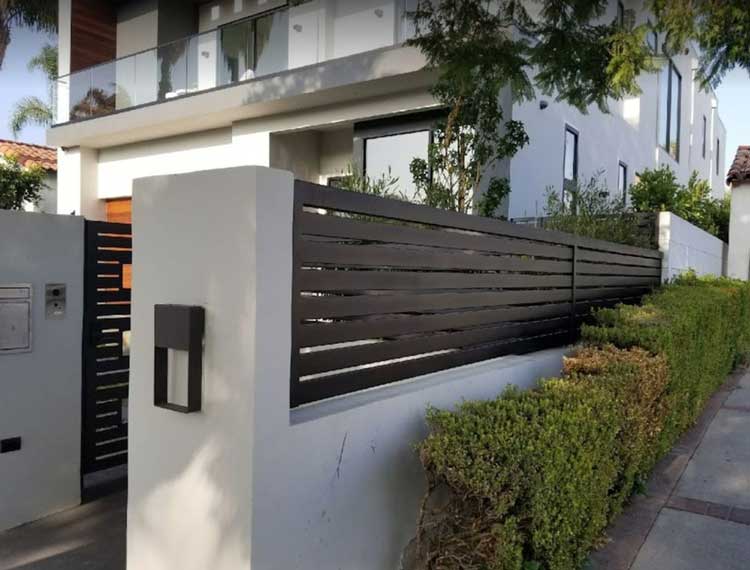 Fencing Services and Installation by Ironmen Gates and fence in Palmdale, CA