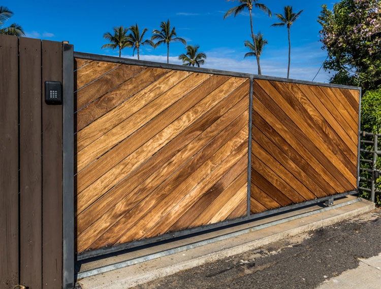 Wood Gate Designs | Ironmen Wood Gates installation and repairs services in Palmdale, CA